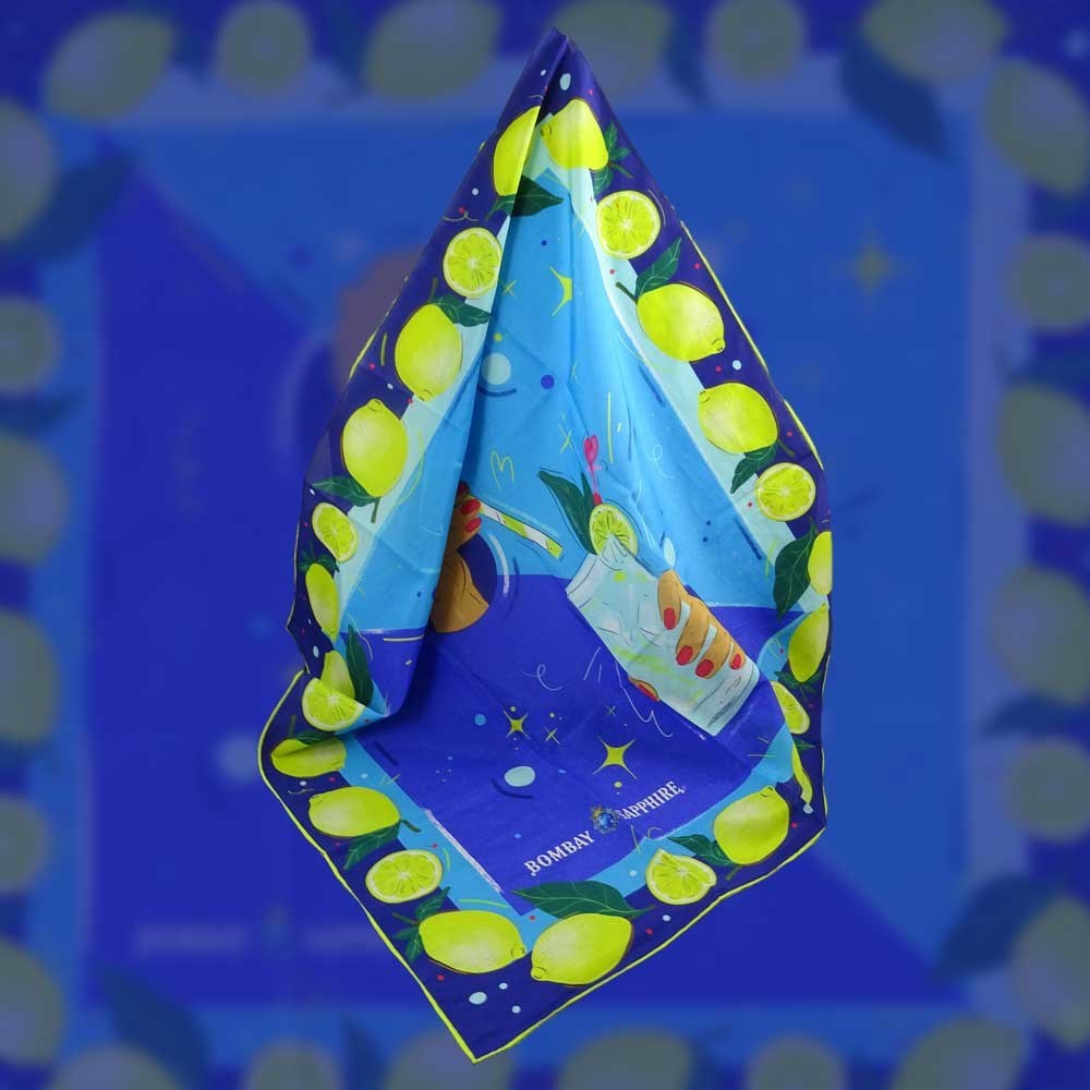 Personalisierte , Maßangefertigte Halstücher, Bandanas aus reiner Seide.