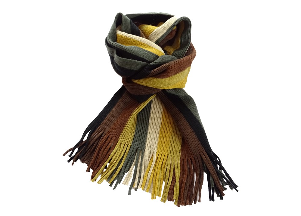 Schals, Strickschals, Winterschals,Kuschelschal maßangefertigt mit Ihrem Design, Material wird Ihrem Budget angepasst von Acryl bis Kaschmir oder Mohair. Größe nach Wunsch.