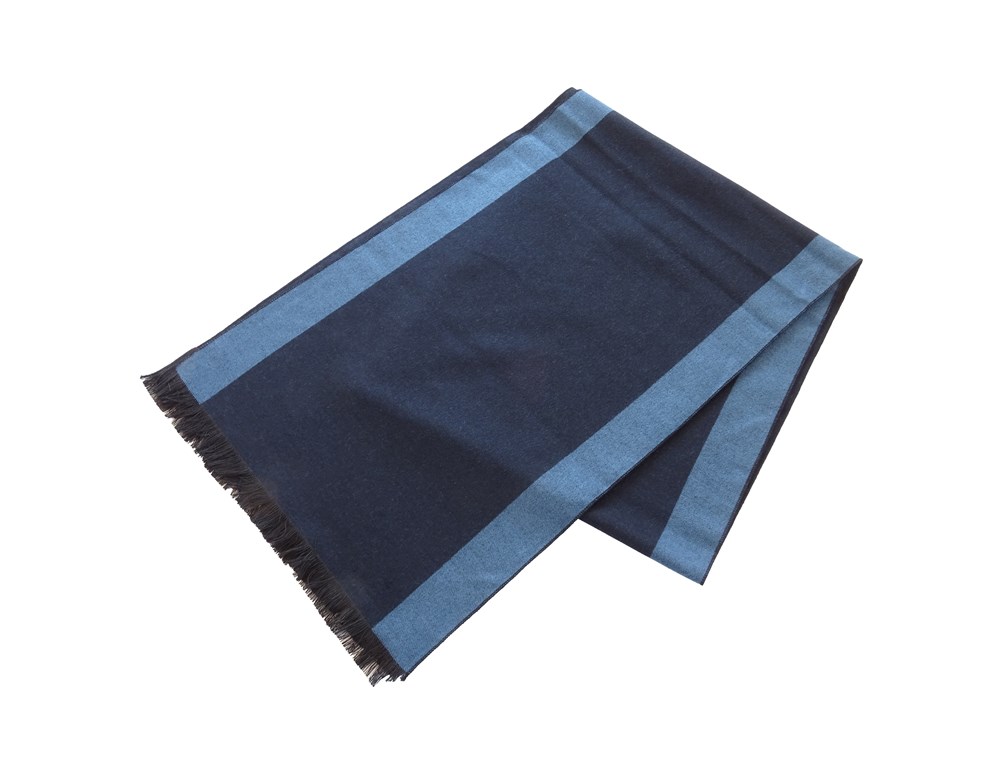 Schals, Strickschals, Winterschals,Kuschelschal maßangefertigt mit Ihrem Design, Material wird Ihrem Budget angepasst von Acryl bis Kaschmir oder Mohair. Größe nach Wunsch.